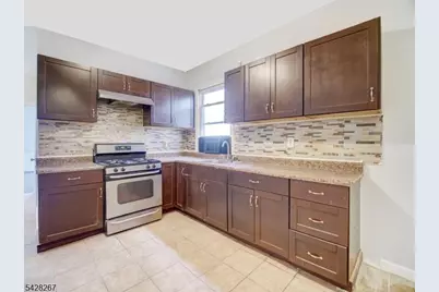 49-51 Parkview Ter, Newark, NJ 07112 - Photo 5