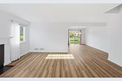 111 Dorset Ct, Hillsborough Township, NJ 08844 - Photo 13