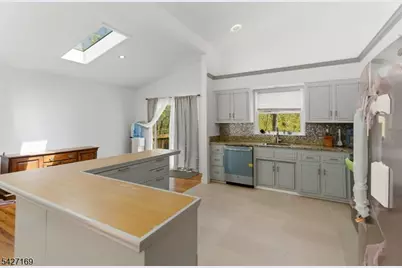 41 Crescent Dr, Byram Township, NJ 07821 - Photo 3