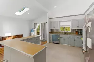 41 Crescent Dr, Byram Township, NJ 07821 - Photo 3