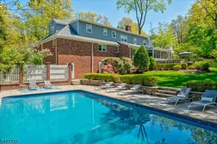 57 Mohawk Rd, Millburn, NJ 07078 - Photo 35