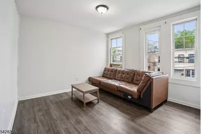 124 Highland Ave, Newark, NJ 07104 - Photo 9