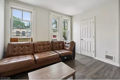 124 Highland Ave, Newark, NJ 07104 - Photo 11