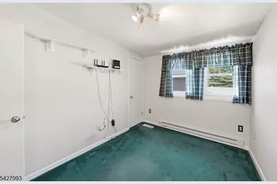 12 Driscoll St, Manville, NJ 08835 - Photo 31