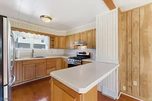 12 Driscoll St, Manville, NJ 08835 - Photo 15