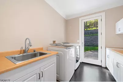 228 Highland Ave, Montclair, NJ 07043 - Photo 19