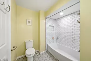 203 Knoll Way, Rocky Hill, NJ 08553 - Photo 19