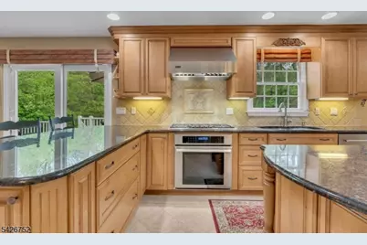 617 Van Liew Ct, Hillsborough Township, NJ 08844 - Photo 9
