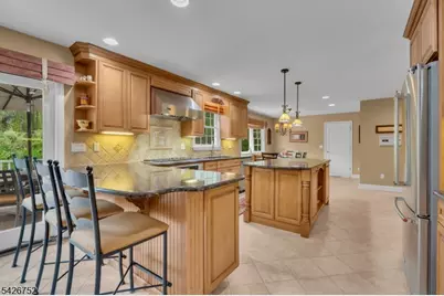 617 Van Liew Ct, Hillsborough Township, NJ 08844 - Photo 7