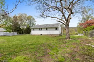 14 Lincoln Ave, West Milford, NJ 07480 - Photo 7