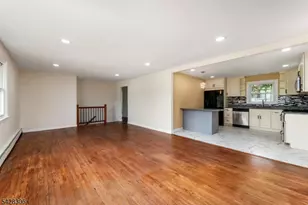 14 Lincoln Ave, West Milford, NJ 07480 - Photo 13