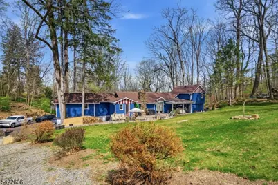 399 Springbrook Trl, Byram Township, NJ 07871 - Photo 23
