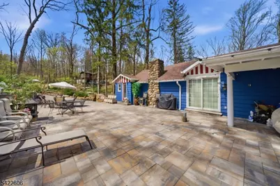 399 Springbrook Trl, Byram Township, NJ 07871 - Photo 19