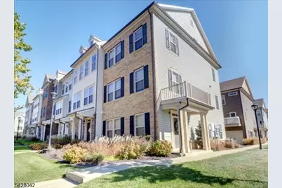 33 Ambrosia Ct, Livingston, NJ 07039 - Photo 3