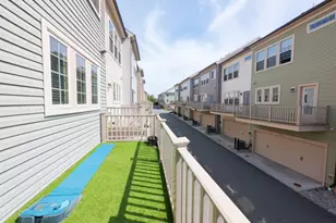 33 Ambrosia Ct, Livingston, NJ 07039 - Photo 15