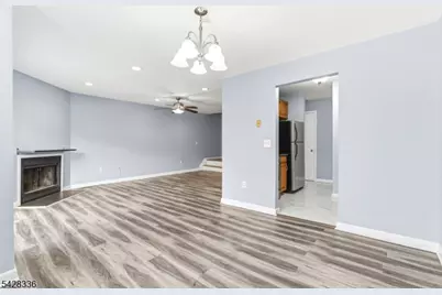 212 Village Cmns, Raritan Township, NJ 08822 - Photo 15