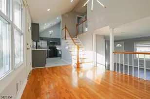 160 Brown Ave, Woodbridge Township, NJ 08830 - Photo 5