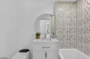 909 Ridgewood Rd, Millburn, NJ 07041 - Photo 15