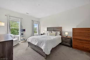 919 Burgundy Way, Wayne, NJ 07470 - Photo 5