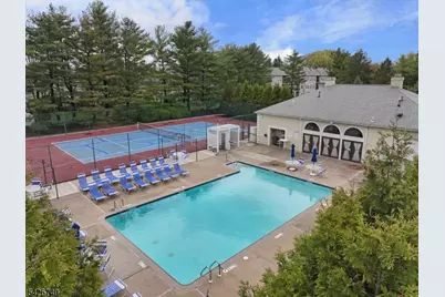 919 Burgundy Way #919, Wayne, NJ 07470 - Photo 3