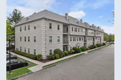 919 Burgundy Way #919, Wayne, NJ 07470 - Photo 19