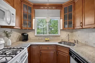 919 Burgundy Way, Wayne, NJ 07470 - Photo 11