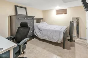 721 Sheridan Ave, Roselle, NJ 07203 - Photo 23