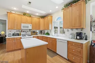 140 Bunker Hill Rd, Franklin Township, NJ 08540 - Photo 13