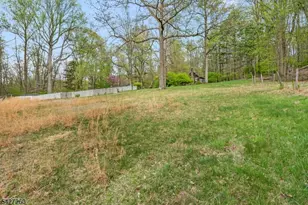 81 Turtleback Rd, Washington Township, NJ 07853 - Photo 27