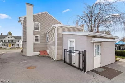 271 Quakertown Rd #2, Franklin Township, NJ 08867 - Photo 23