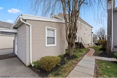 271 Quakertown Rd #2, Franklin Township, NJ 08867 - Photo 25