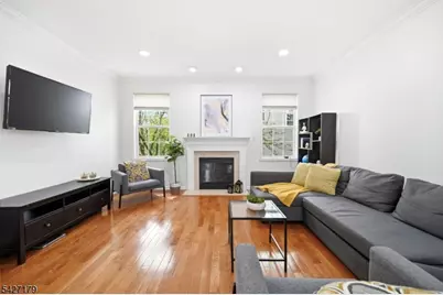 214 Swathmore Dr, Nutley, NJ 07110 - Photo 15