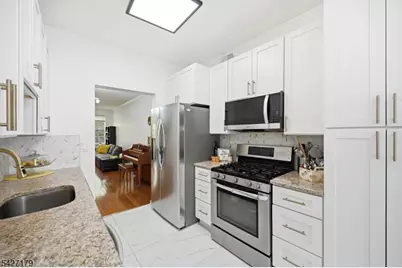 214 Swathmore Dr, Nutley, NJ 07110 - Photo 9