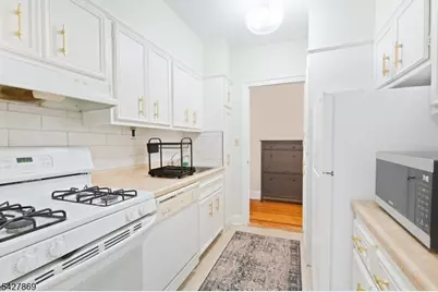 100 E Palisade Ave, Englewood, NJ 07631 - Photo 5