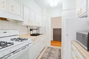100 E Palisade Ave, Englewood, NJ 07631 - Photo 5