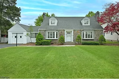 115 Center St, Pompton Lakes, NJ 07442 - Photo 1
