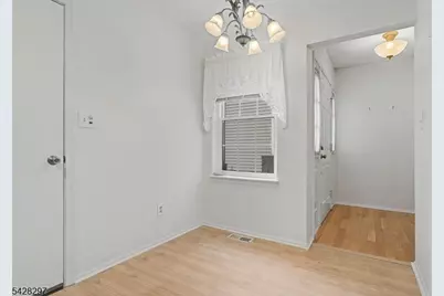 71 Bayberry Dr, Franklin Township, NJ 08873 - Photo 7
