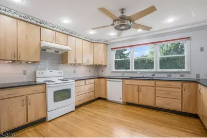 3 Shawnee Rd, Cranford Township, NJ 07016 - Photo 17
