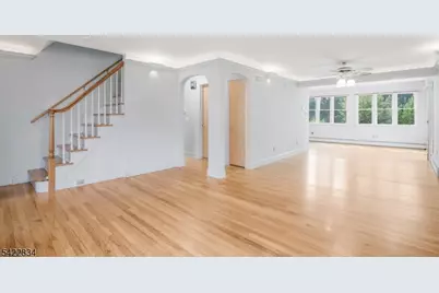 3 Shawnee Rd, Cranford Township, NJ 07016 - Photo 7