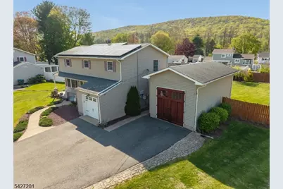 103 Carter Ter, Hackettstown, NJ 07840 - Photo 3