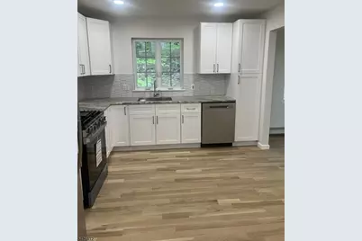 3 Undercliff Ln, Lincoln Park, NJ 07035 - Photo 5