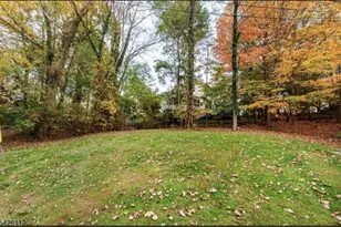 3 Undercliff Ln, Lincoln Park, NJ 07035 - Photo 3