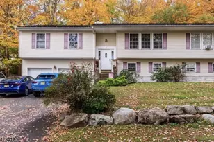 3 Undercliff Ln, Lincoln Park, NJ 07035 - Photo 1