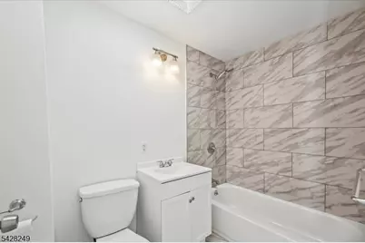 270-270A Sitgreaves St, Phillipsburg, NJ 08865 - Photo 11