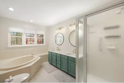 10 Loft Dr, Bridgewater Twp., NJ 08836 - Photo 15