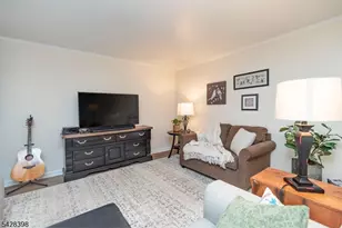 57 Oriole Dr, Allamuchy Township, NJ 07840 - Photo 33