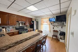 19 Burgess Pl, Passaic, NJ 07055 - Photo 11