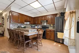 19 Burgess Pl, Passaic, NJ 07055 - Photo 9