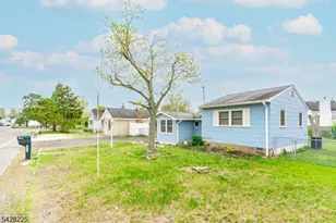 172 Cherry Quay Rd, Brick Twp., NJ 08723 - Photo 5