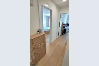 7 Soho Dr #115, Jersey City, NJ 07305 - Photo 11